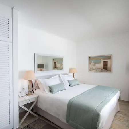 Aqua Luxury Suites By Nomee Hospitality Group Imerovigli  Room photo