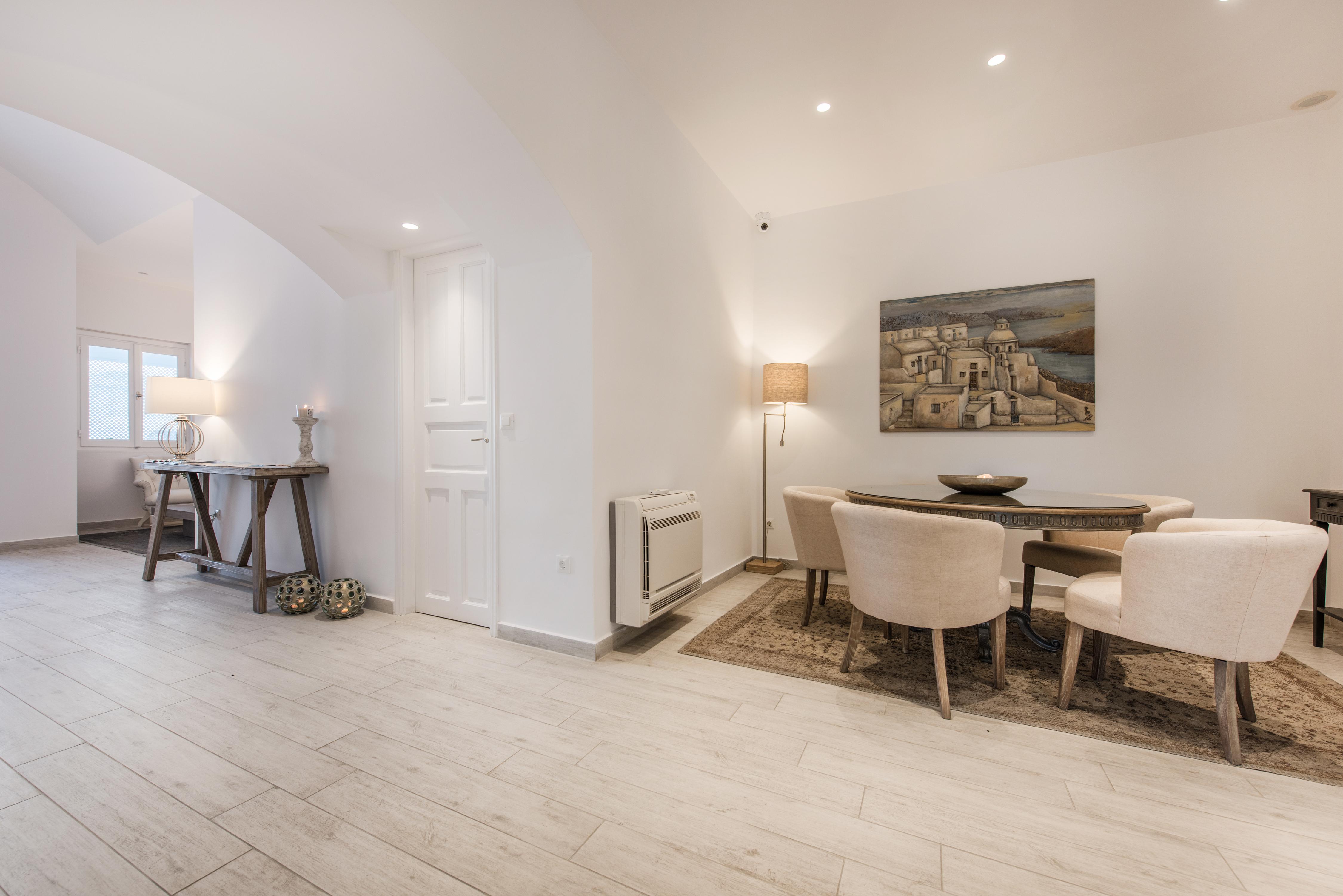 Aqua Luxury By Nomee Hospitality Group Imerovigli (Santorini)