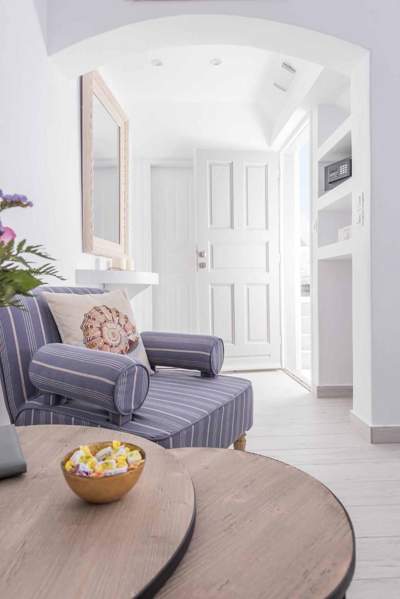 Aqua Luxury By Nomee Hospitality Group Imerovigli (Santorini)
