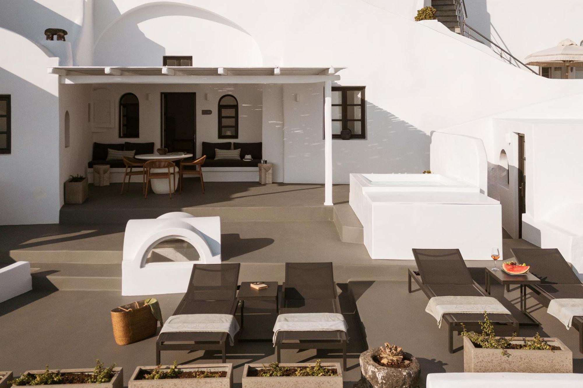 Aqua Luxury By Nomee Hospitality Group 5*