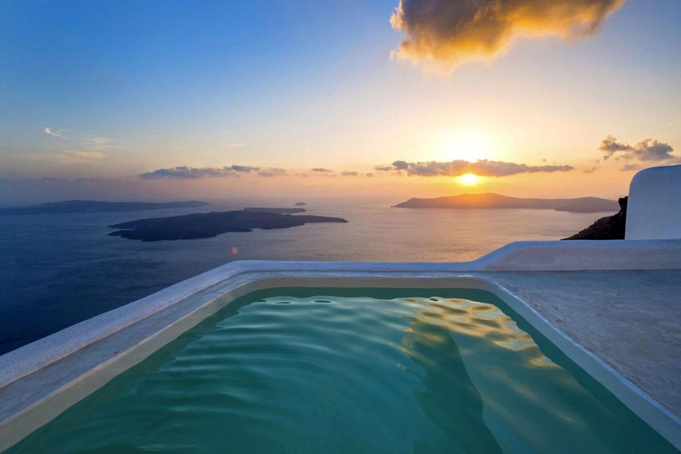 Aqua Luxury By Nomee Hospitality Group Imerovigli (Santorini)